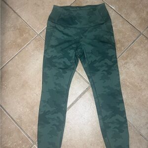 All in Motion Green Leggings High Waist Performance Bottoms